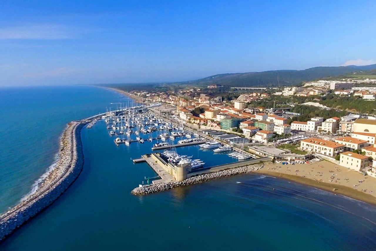 Appartamento Claudi A San Vincenzo Luaran gambar