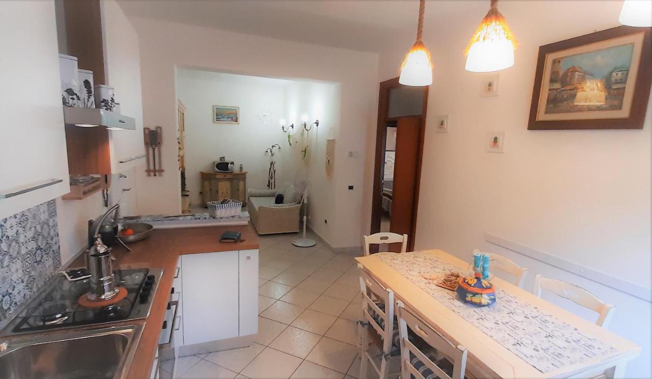 Appartamento Claudi A San Vincenzo Luaran gambar